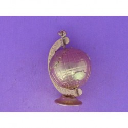 PENDANT MAP OF THE WORLD OF GOLD 750mm.