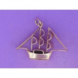 PENDANT OF 750mm GOLD CARAVEL.
