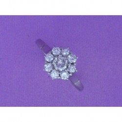 ROSETTE RING OF BRILLIANT CUT DIAMONDS (9) color I - K, purity V
