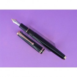 FLAMINAIRE FOUNTAIN PEN BLACK PASTE AND PLATED GOLD 750mm